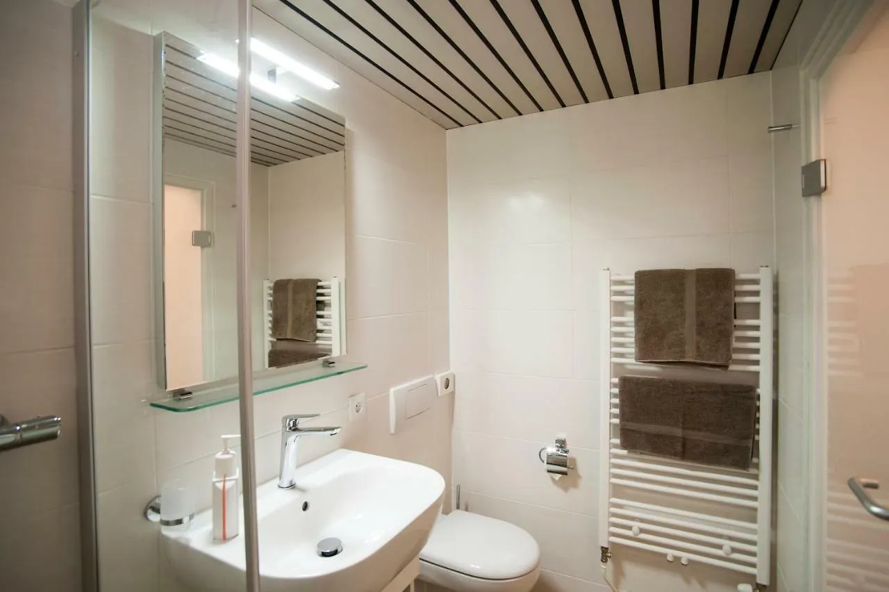 Hermann-Gmeiner-Akademie Hotel Innsbruck 2*,